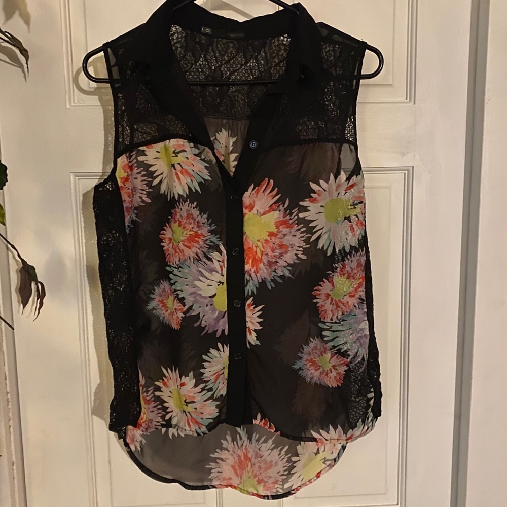 Maurices Sleeveless Blouse